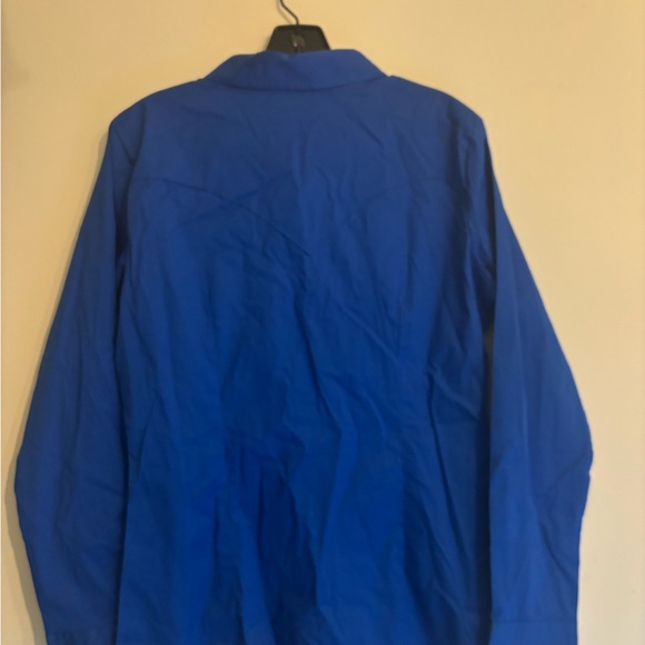 NWT! Royal blue wrangler pearl snap. Size medium - Picture 4 of 4